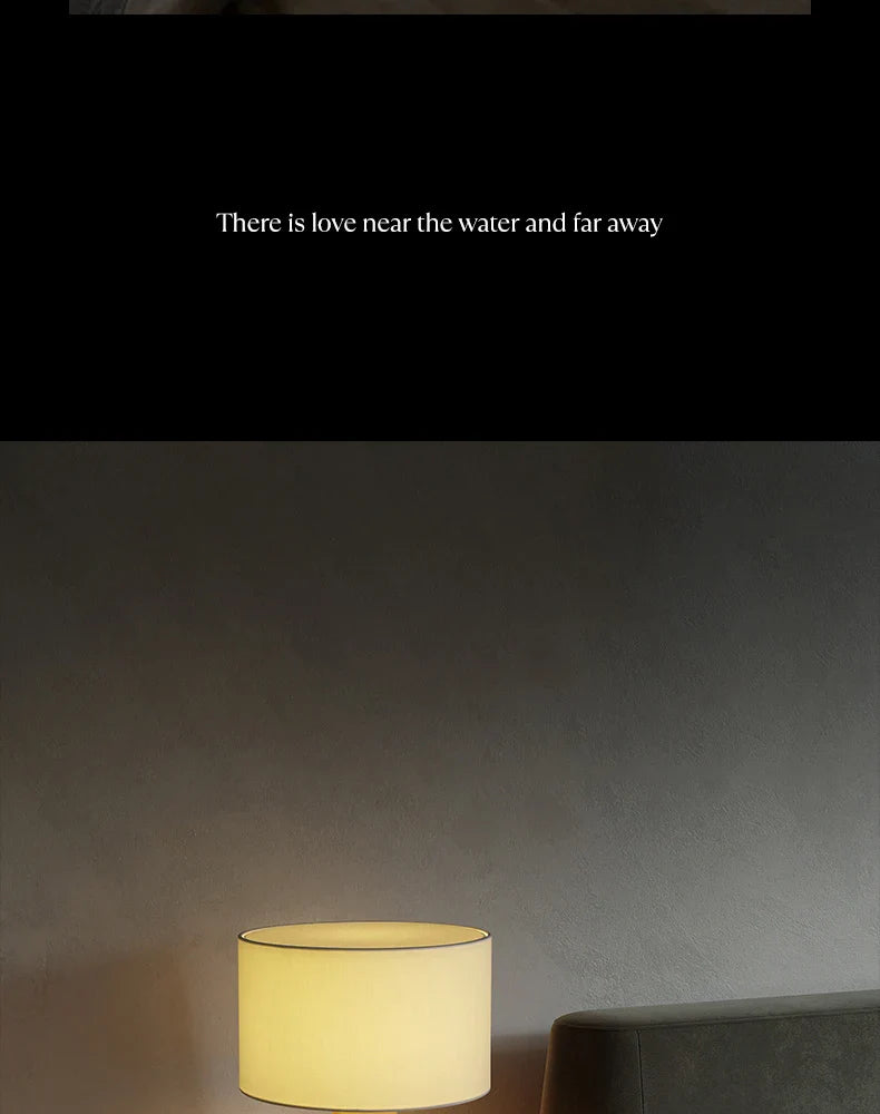 现代白蜡木 LED 灯 - 提升您的家居风格