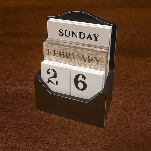 Calendrier perpétuel en bois élégant : organisez avec style !