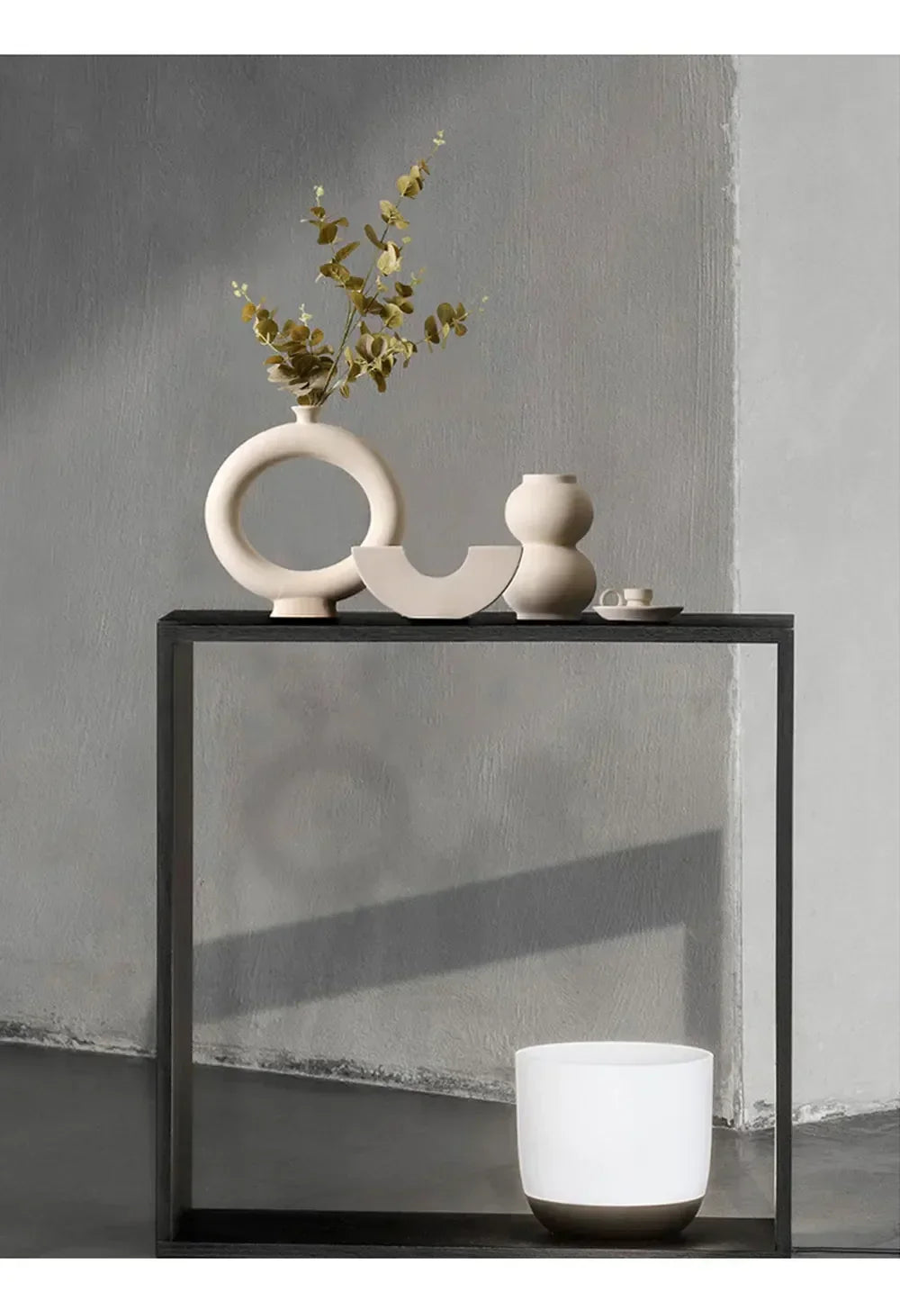 친환경 세라믹 화분 – 공예로 현대적인 장식